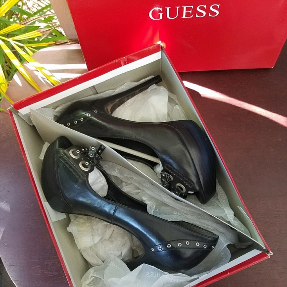 Open Toe Black Guess Heels - Picture 7 of 7